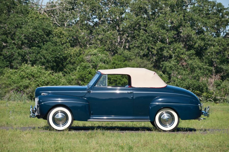  Ford Super DeLuxe Convertible Coupe 1941 года  (фото 8 из 27)